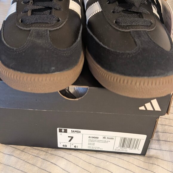 Adidas Samba Shoes- black and white Size 8.5 womens (7 mens) - Picture 7 of 9
